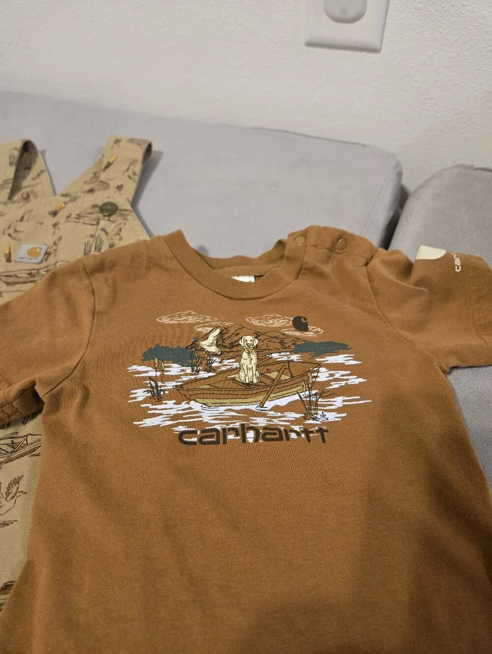 Carhartt Baby Brown Short Sleeve One-Piece Bodysuit & Bibs